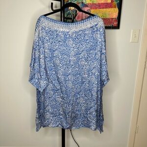 Silk tunic in blue and white.  100% silk.  Very light. Great condition!